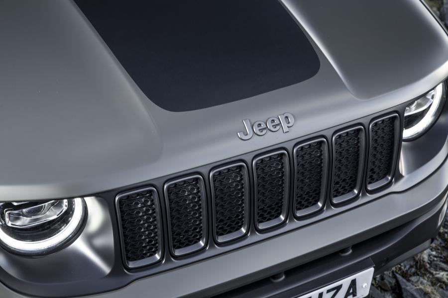Детали экстерьера Jeep Renegade Trailhawk (BU) 2018 года  (UK) (фото 25 из 36)